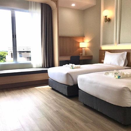 Mayflower Grande Suite Hotel Phitsanulok Eksteriør bilde