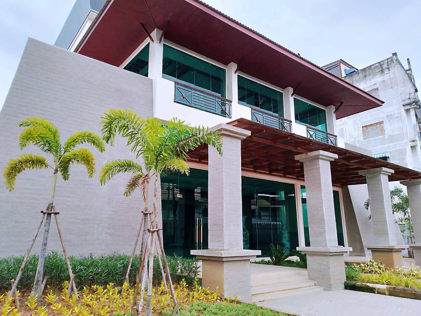 Mayflower Grande Suite Hotel Phitsanulok Eksteriør bilde
